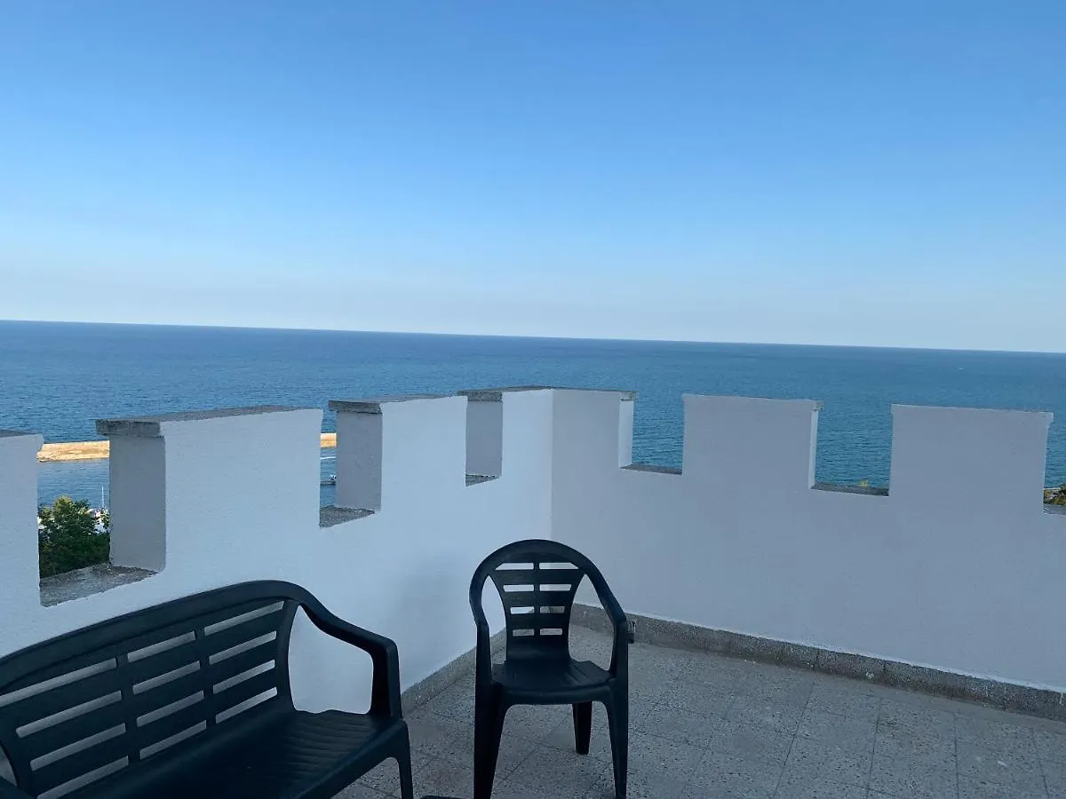 The Castle Bed & Breakfast Golden Sands
